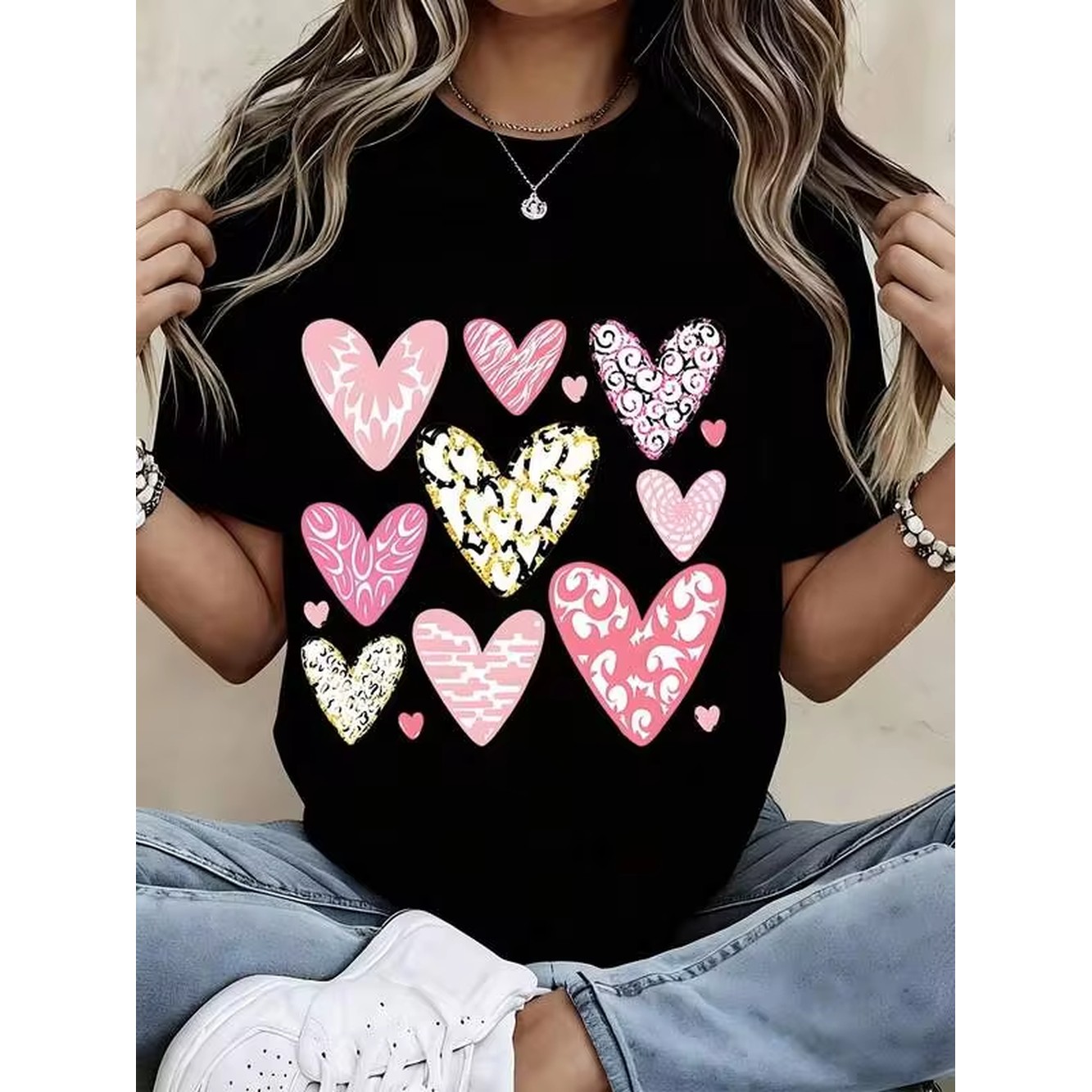 Women'S Fashion Graphic Tees - Женская черная футболка с принтом в